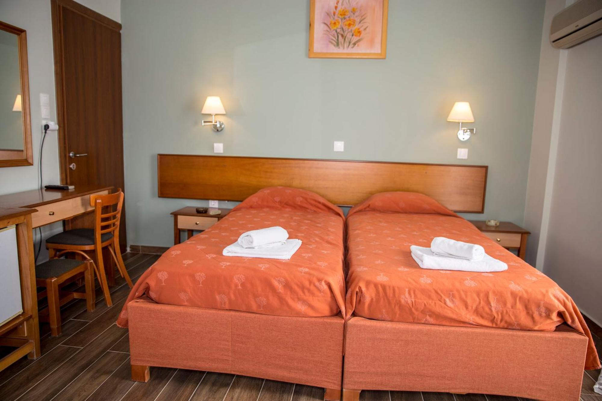 Togias Hotel Aegina Exterior photo