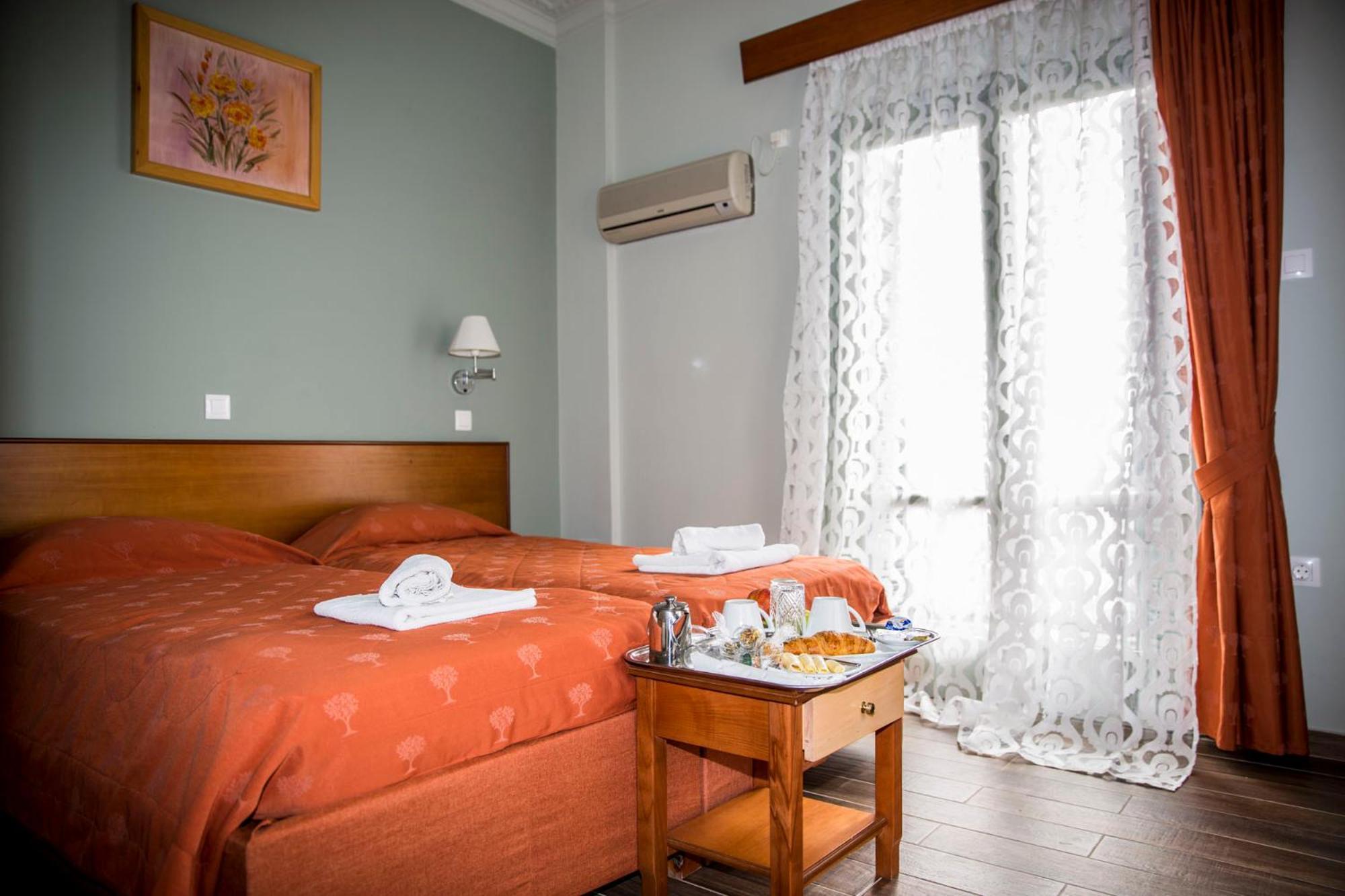 Togias Hotel Aegina Exterior photo