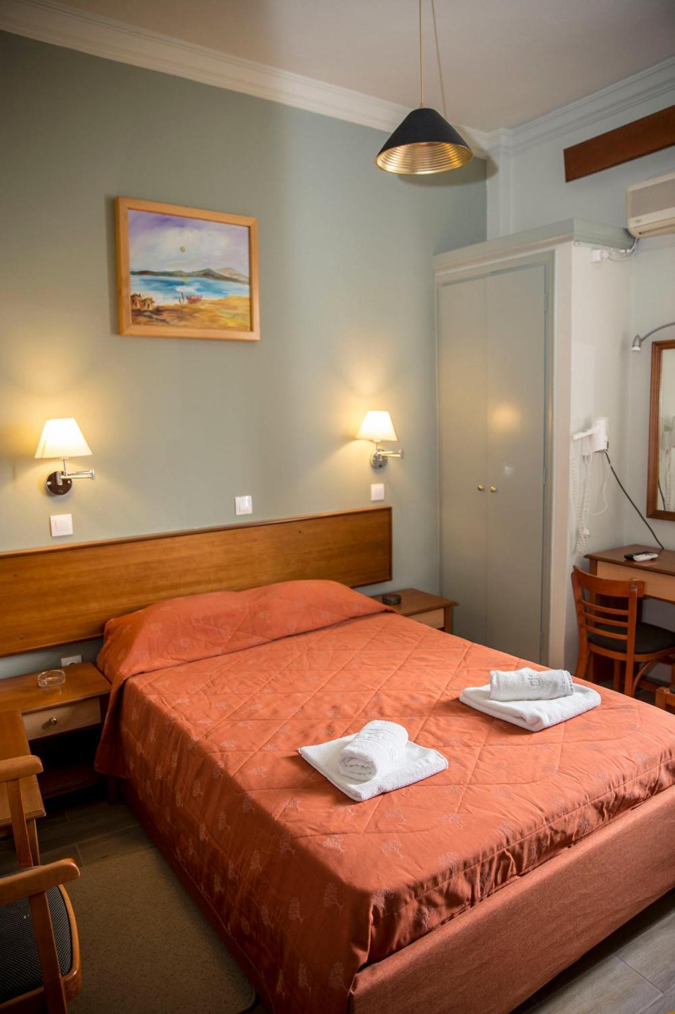 Togias Hotel Aegina Exterior photo